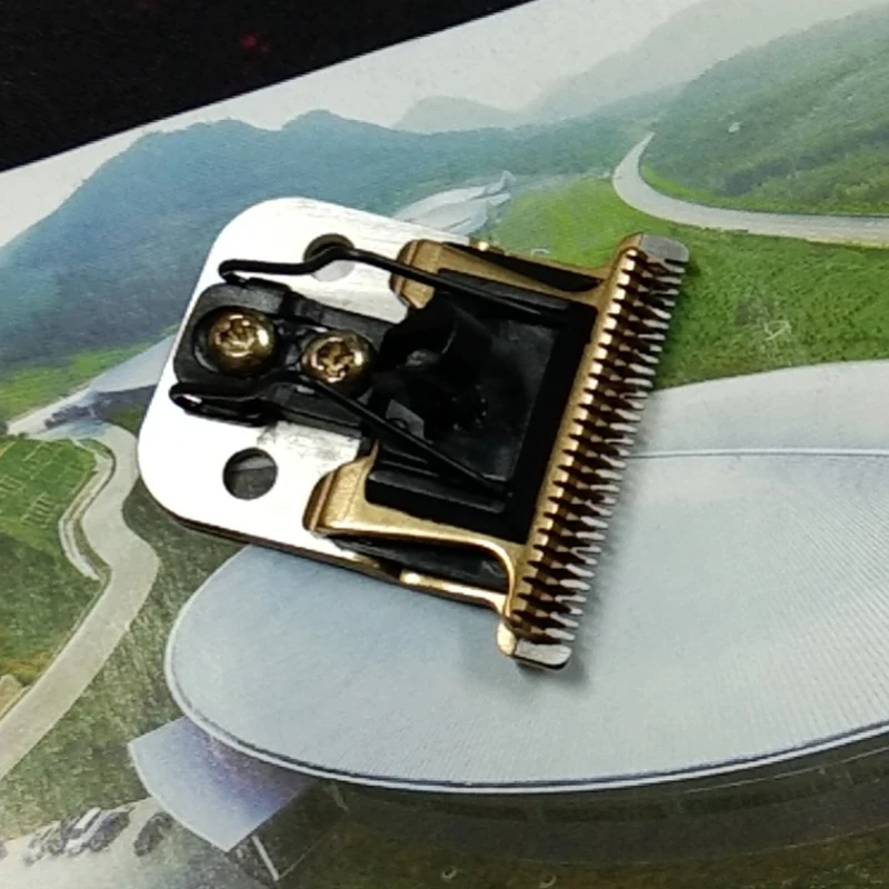 شفرة بديلة لقص الشعر ، مخطط من الفولاذ الكربوني