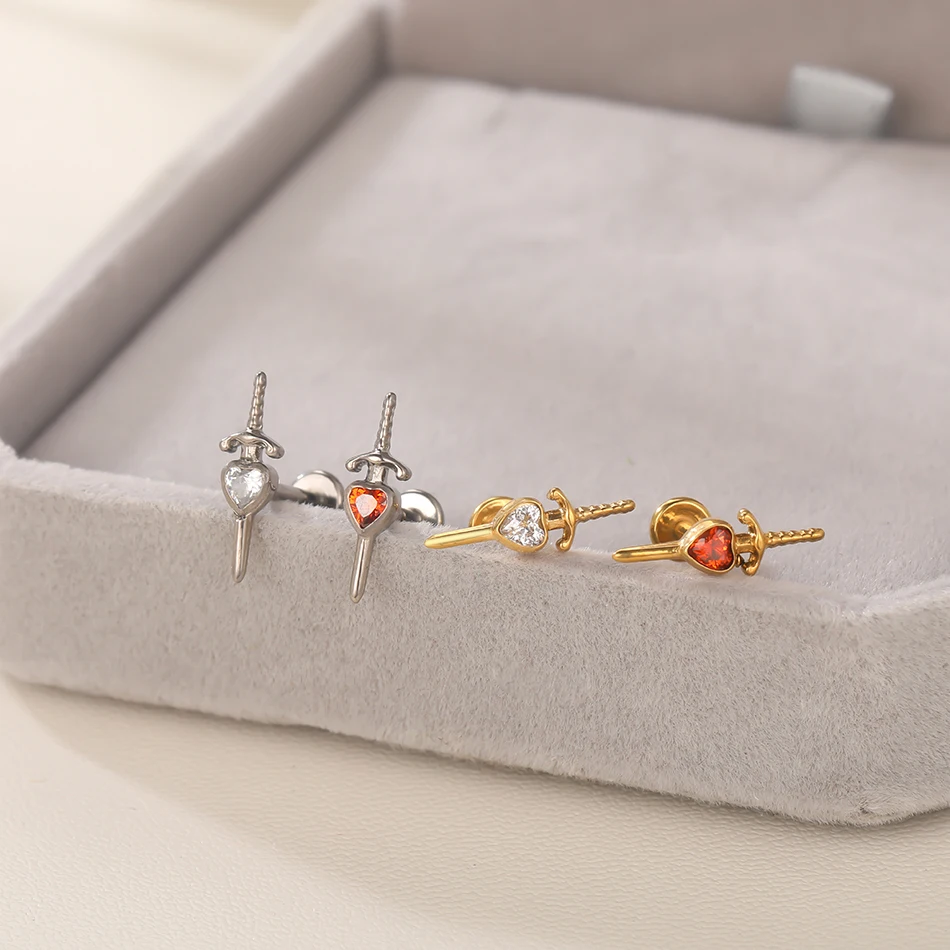 1pc Titanium Heart Zircon Swor - Dermal Anchor Top recension och pris