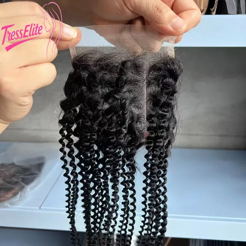 Hochwertiger 4x4 Lace Closure Afro Kinky Curly Haarblock in Naturfarbe mit transparenter Spitze, aus brasilianischem Virgin Remy Haar, handgewebt. – Detail 6