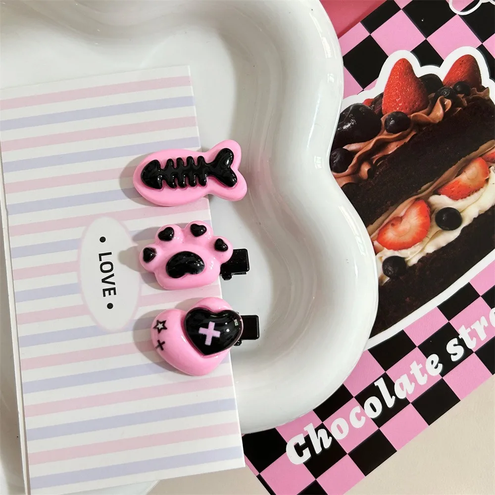 

Mini Plastic Hair Clip Barrettes for Woman Y2K Girls Cute Cat Head Bone Heart Alligator Hairpins Sweet Hair Accessories