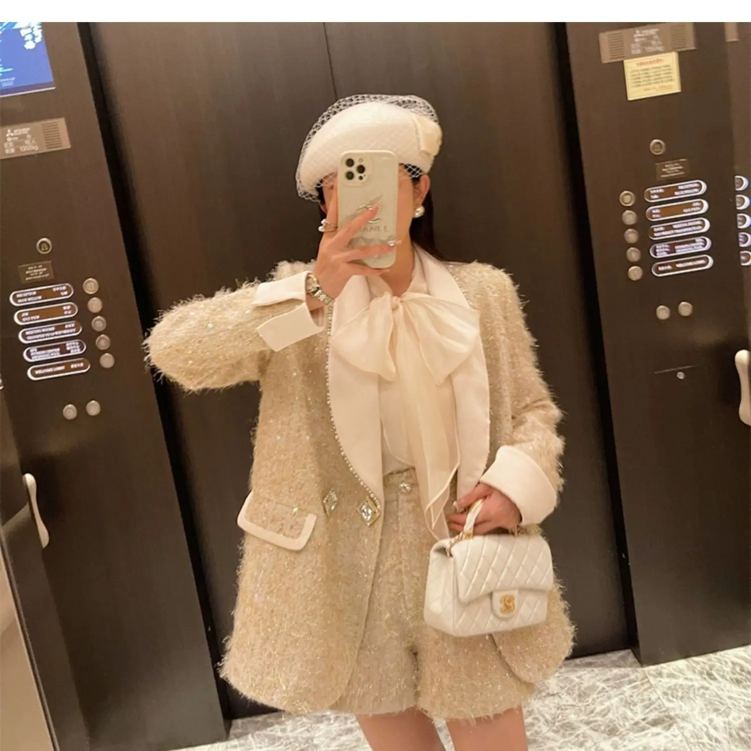 Golden Shiny Silk Woven Thickened Small Fragrance Suit Jacket High-End Diamond Buckle Sequin Coat for Women Spring Two-piece Set