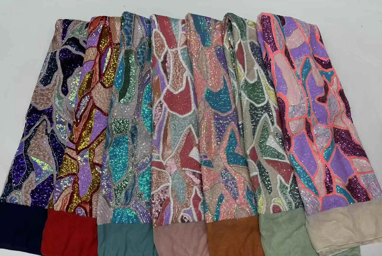 Luxury African Sequins Lace Fabrics High Quality 5 Yards Embroidery French Nigerian Heavy Lace Fabric For Wedding Party Sewing