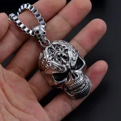 Hip Hop Retro Evil Skull Necklace Metal Skull Pendant Collar Gothic Skull Chain Skull Fashion Men and Women Punk Style Jewelry
