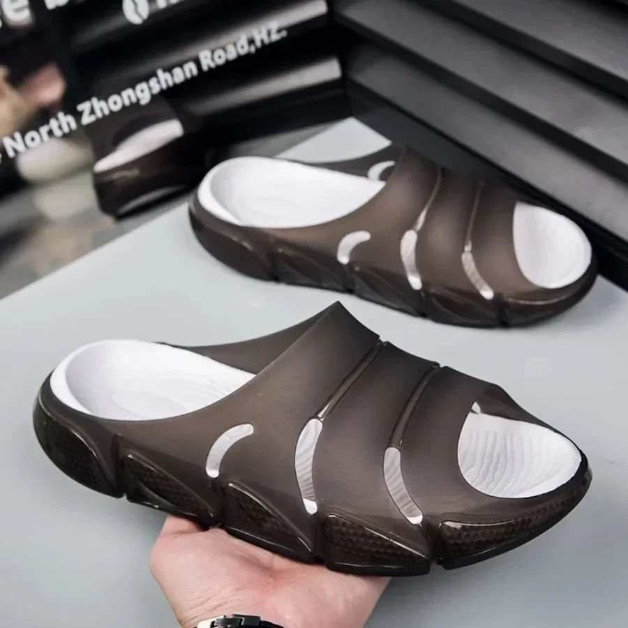 

Сверхлегкие летние мужские повседневные тапочки 2025 года, мягкие, быстросохнущие и противоскользящие, новый стиль, простой дизайн для пляжа и домашнего использования.