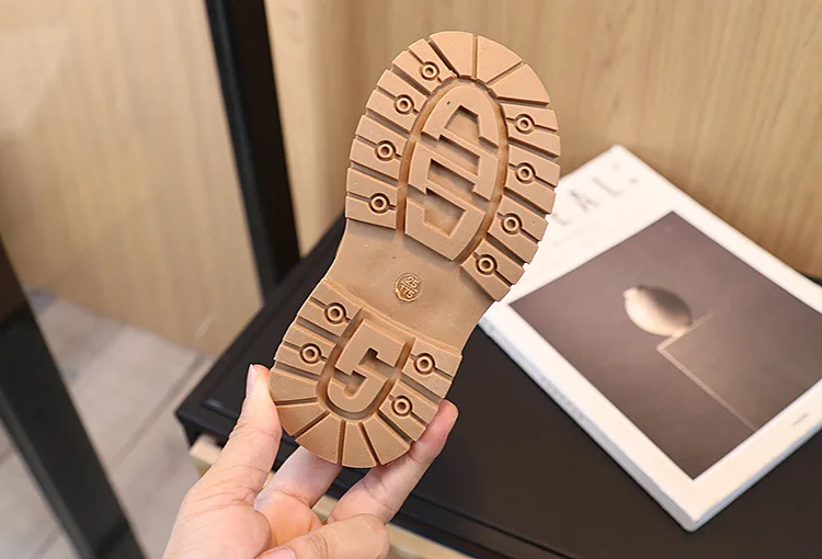 Schneestiefel für Jungen, Retro-Design, rutschfeste Schuhe für Kinder, seitlicher Reißverschluss, Winterstiefel mit Plüschfutter, rutschfeste Lederstiefel, Größe 21–30. – Detail 17