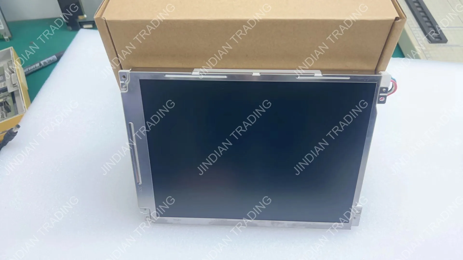 NEW Original 10.4-inch LQ104V1DG61 LCD screen has one year warranty