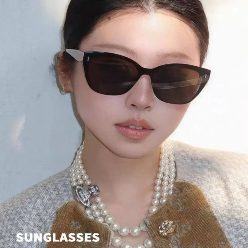 KLASSNUM خمر إطار كبير عين القط النظارات الشمسية النساء الفاخرة العلامة التجارية تصميم واقية من الشمس ظلال موضة 2025 نظارات شمسية مكافحة UV400