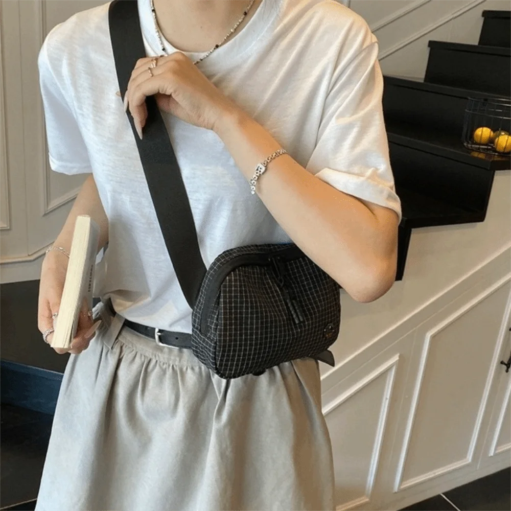 

Solid Color Nylon Shoulder Bag Leisure Multipocket Crossbody Bag Adjustable Strap Korean Style Sports Phone Bag Unisex