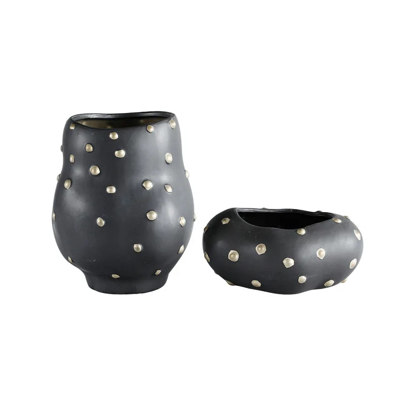 

Nordic style black resin vase ornament model room home living room art flower arrangement table decoration