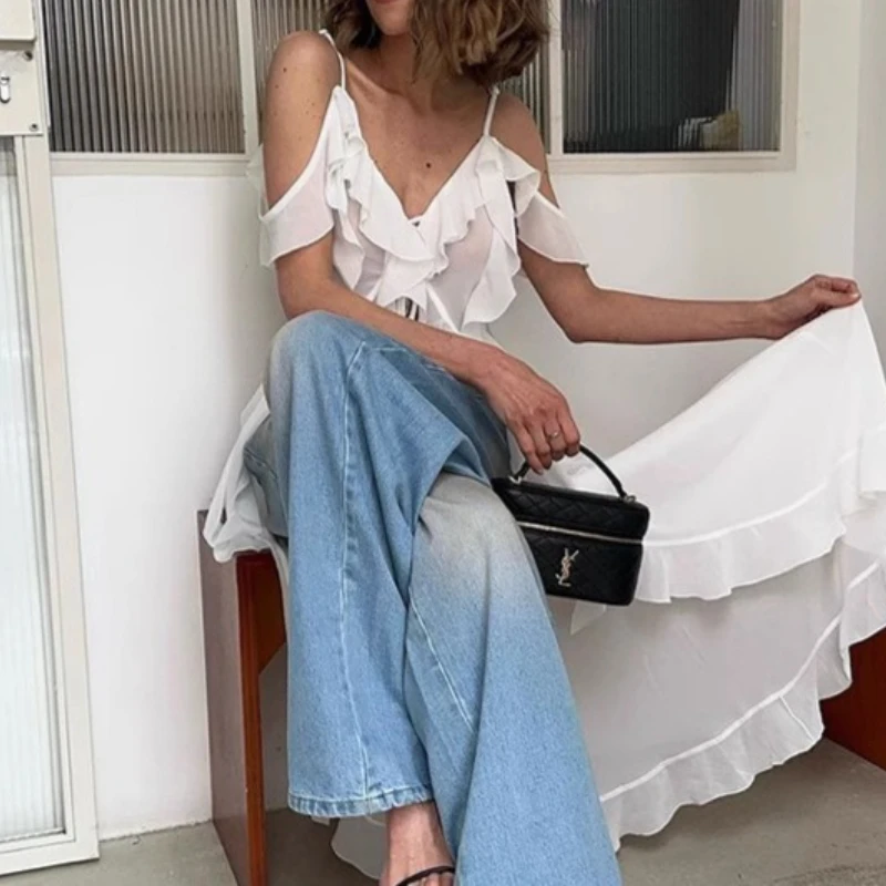 ผู้หญิงฤดูร้อนชีฟองลูกไม้ SHEER สีขาว Ruffles Slit V คอสายรัดปิดไหล่ Elegant ภาษาฝรั่งเศสคําหวานยาว Maxi ชุดชายหาดสบายๆ