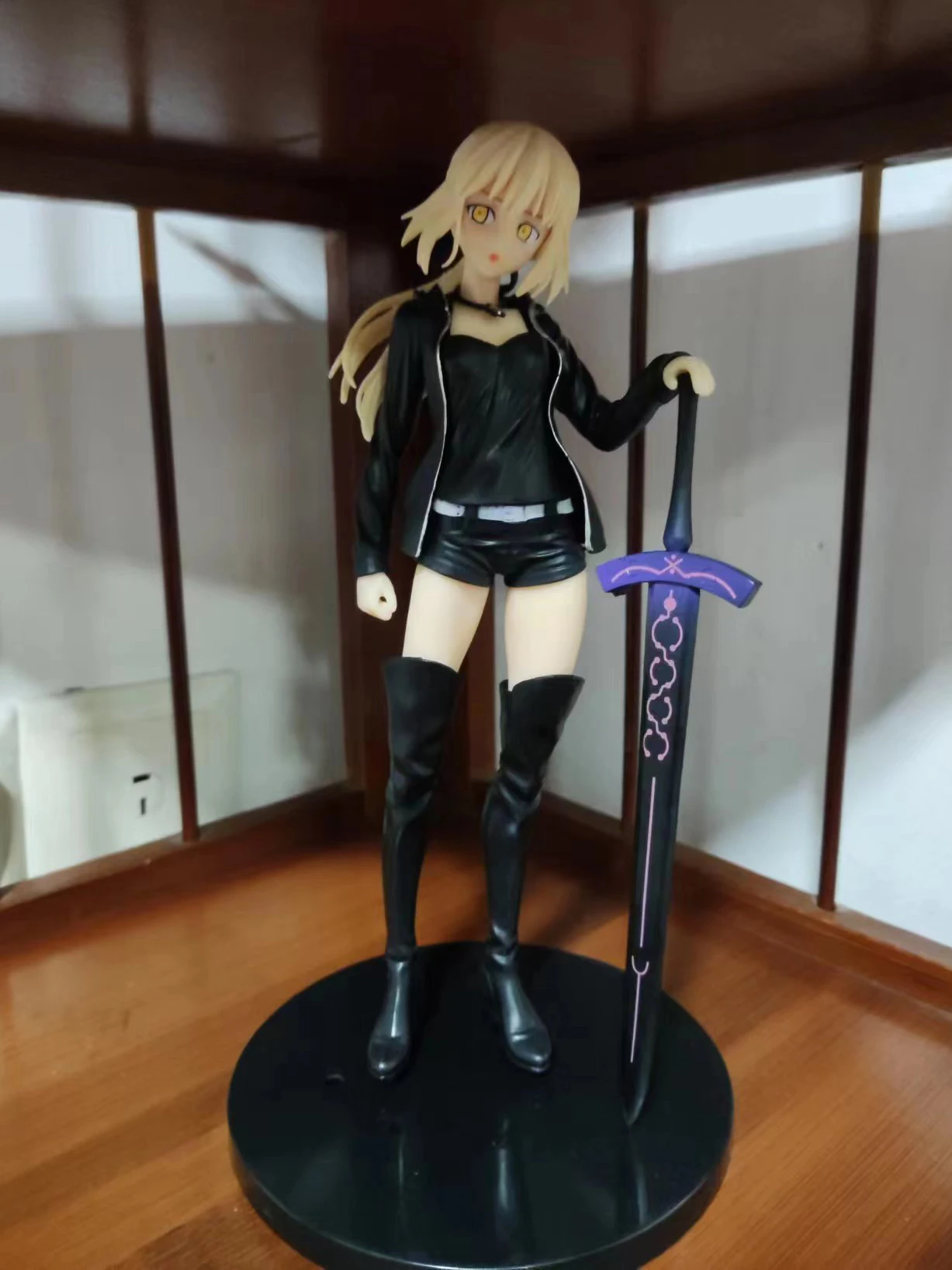 23cm Anime Fate Stay Night Figure Casual Clothes Saber PVC Action Figure Collectible Model Toys Kid Gift