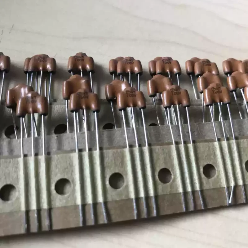 30-100pcs Murata three terminal filter DSS6NC52A470Q55B three pin capacitor 47P 100V