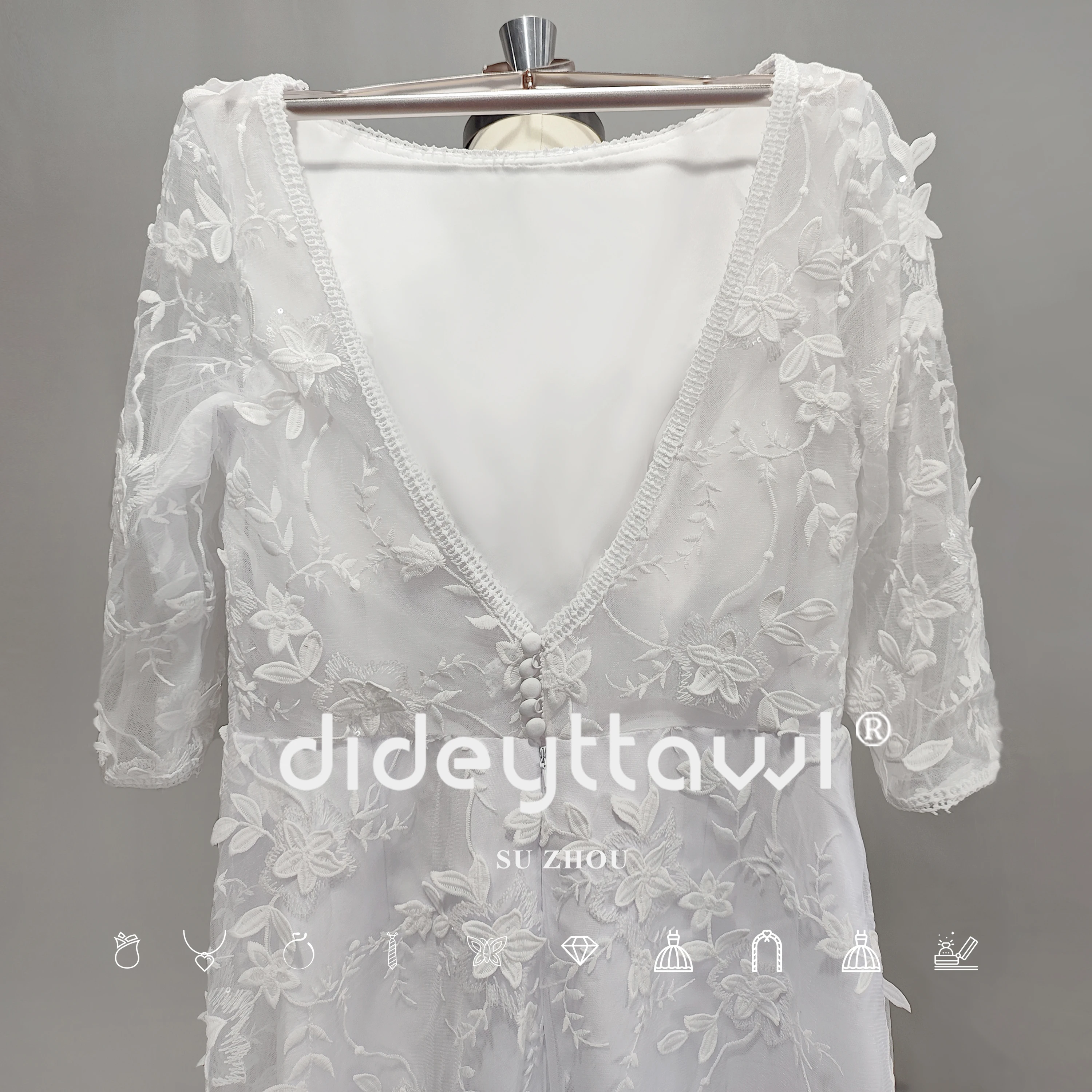 DIDEYTTAWL Real Photo Lace Applique Backless Macacão De Casamento Mulheres 2023 Com Trem 3/4 Mangas Ternos De Calça De Casamento Para Noivas