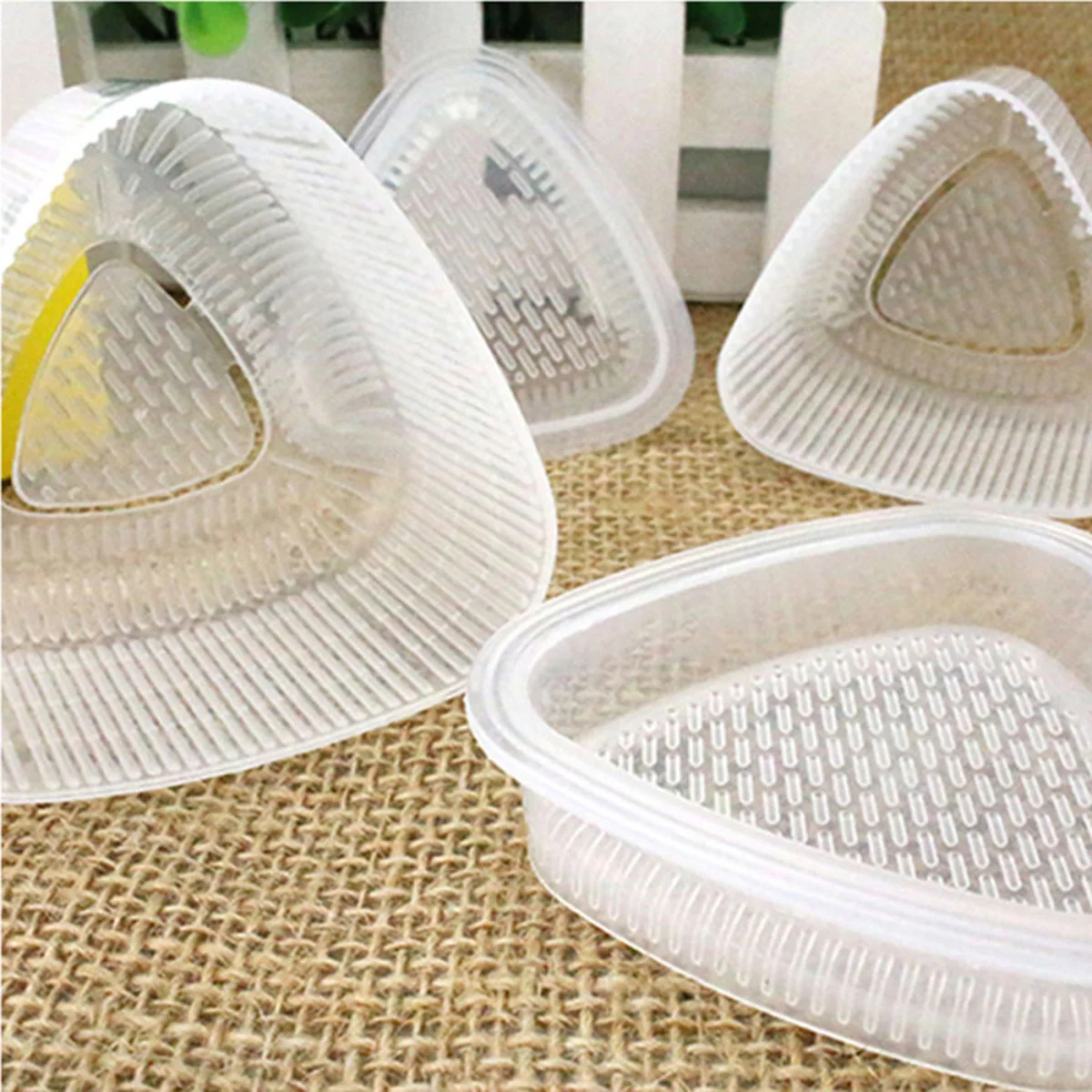 

6Pcs Sushi Mold Set Triangle Rice Ball Mould Onigiri Maker Premium PP Material Sushi Making Kit for Household Shop