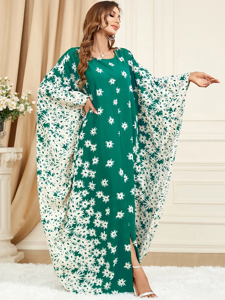 Middle Eastern Muslim clothing green robe bat sleeve loose floral dress