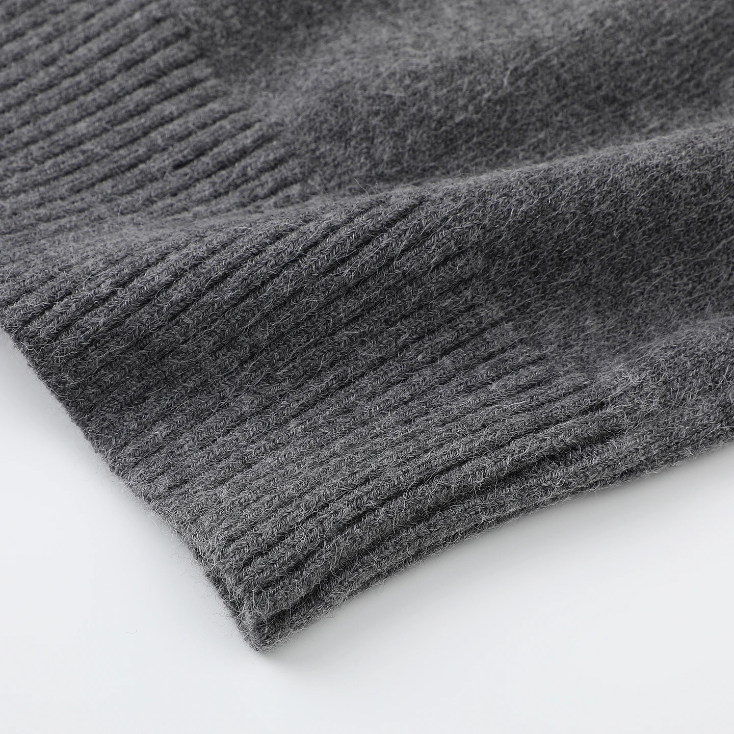 Ele ey Knitted Svel round Ne Vest for Women Casual Sle Faionable Layering Top Comfortable Breathable Polyes...