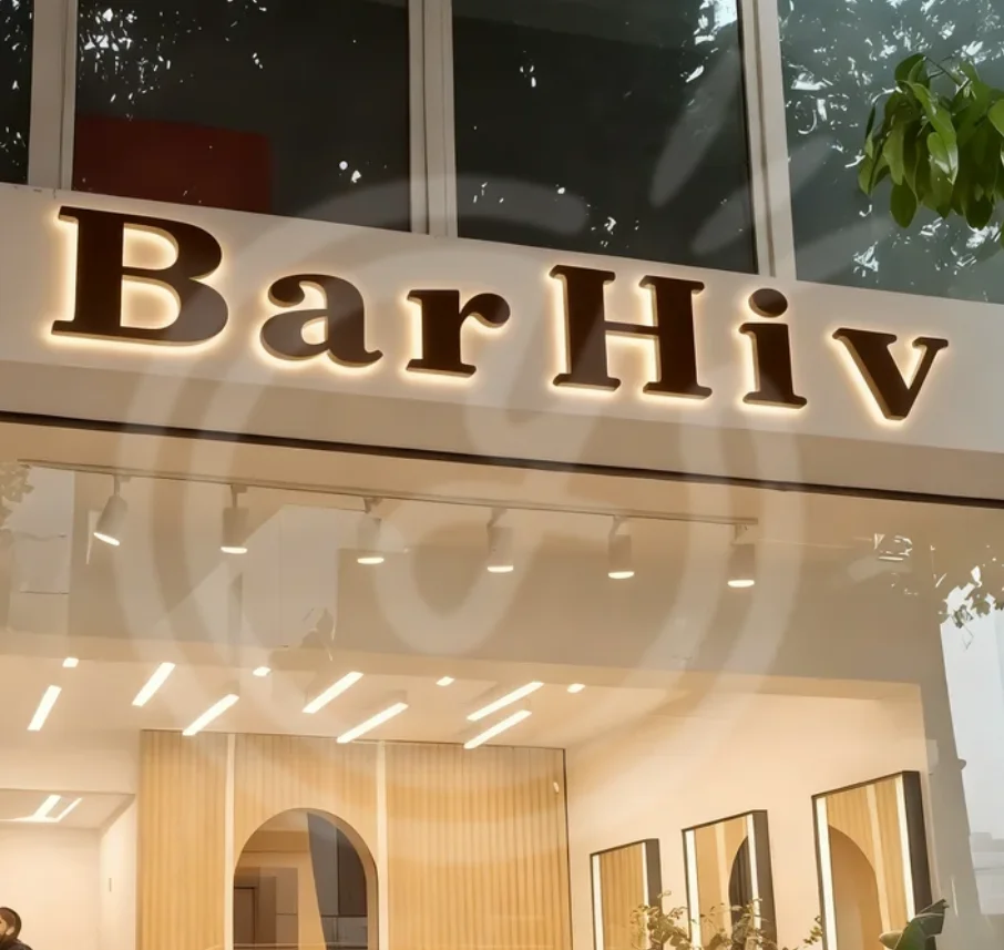 رسائل ثلاثية الأبعاد علامة أكريليك مخصصة النيون الفاخرة شعار العلامة التجارية الأعمال Led علامات لافتة ضوء ملصق رسالة لافتات شركة مضيئة