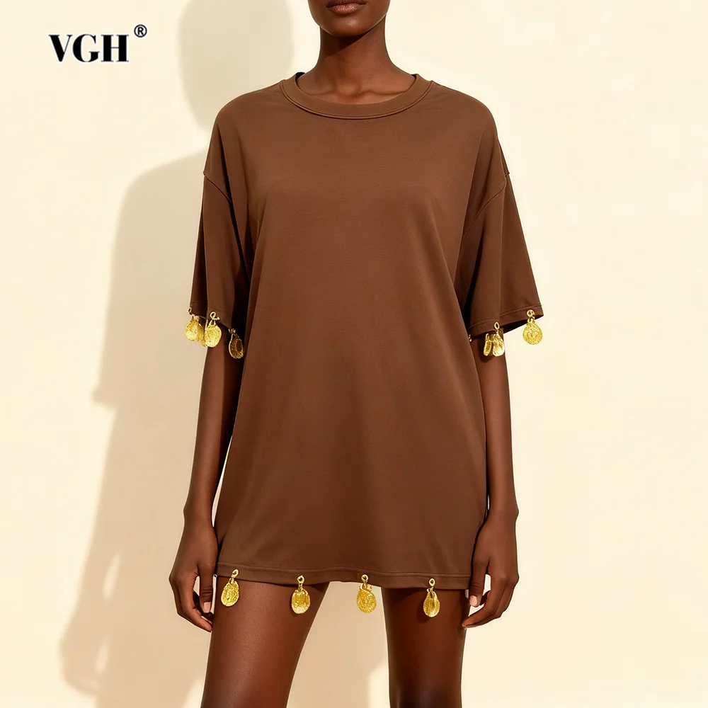 

VGH Повседневные свободные футболки с металлической подвеской для женщин с круглым вырезом и половиной рукава, летняя дизайнерская однотонная футболка, женская новинка
