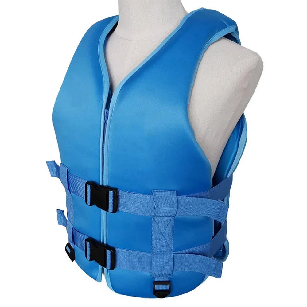 

New life jackets for children and adults Water sports Comfortable, safe and durable