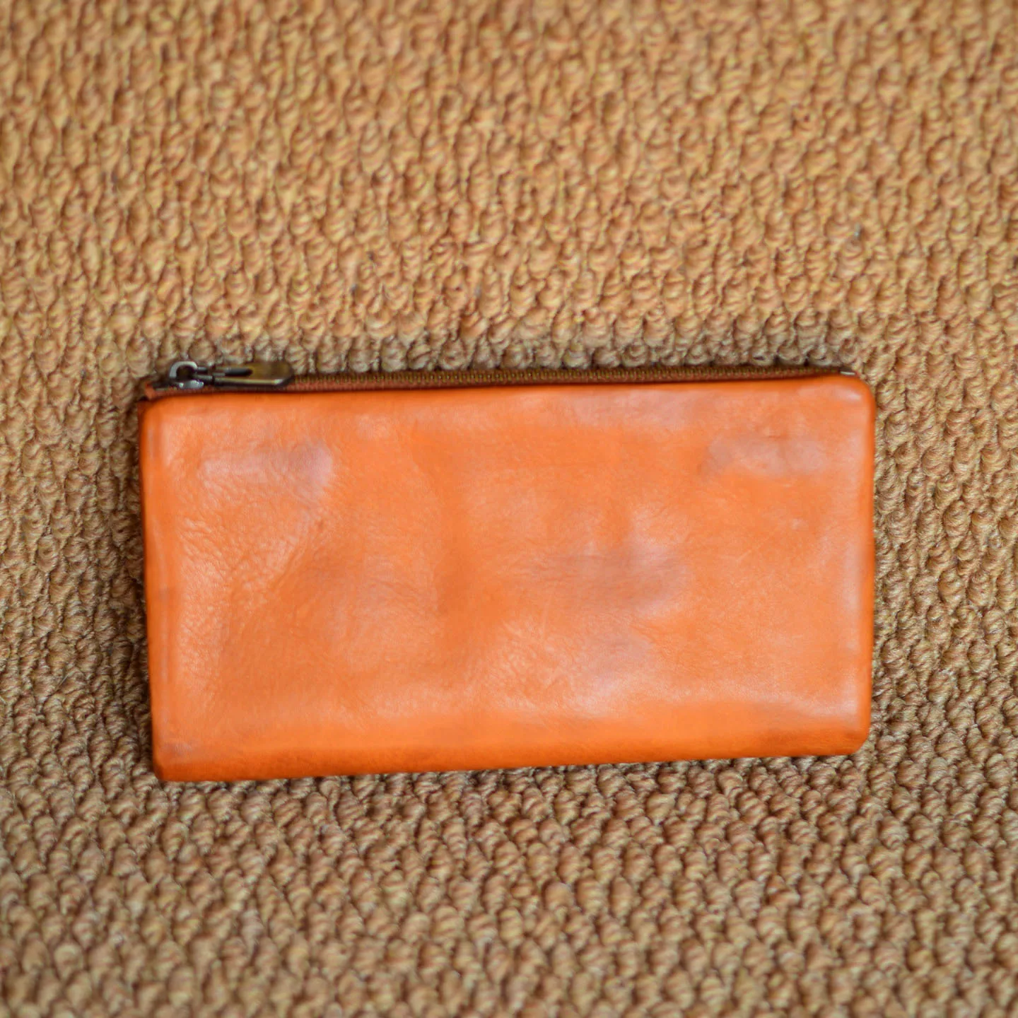 american-retro-weathered-leather-wallet-long-zipper-handbag-large-capacity-storage-bag-simple-design-bifold-men's-wallet