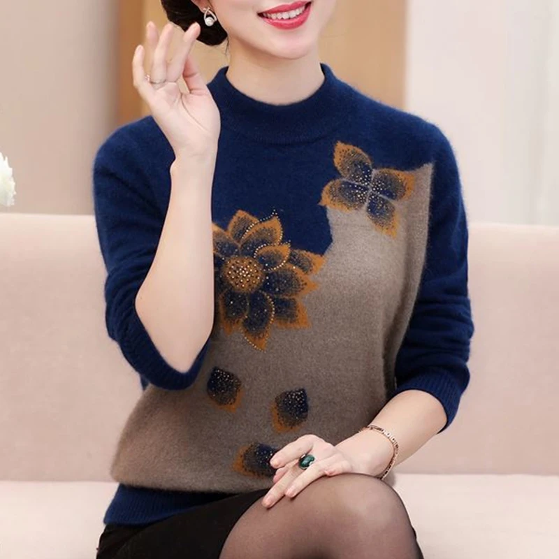 Autumn Winter Women Vintage Flower Rhinestone Elegant Plush Knitted Sweaters Fashion O Neck Long Sleeve Tops Thick Warm Jumpers