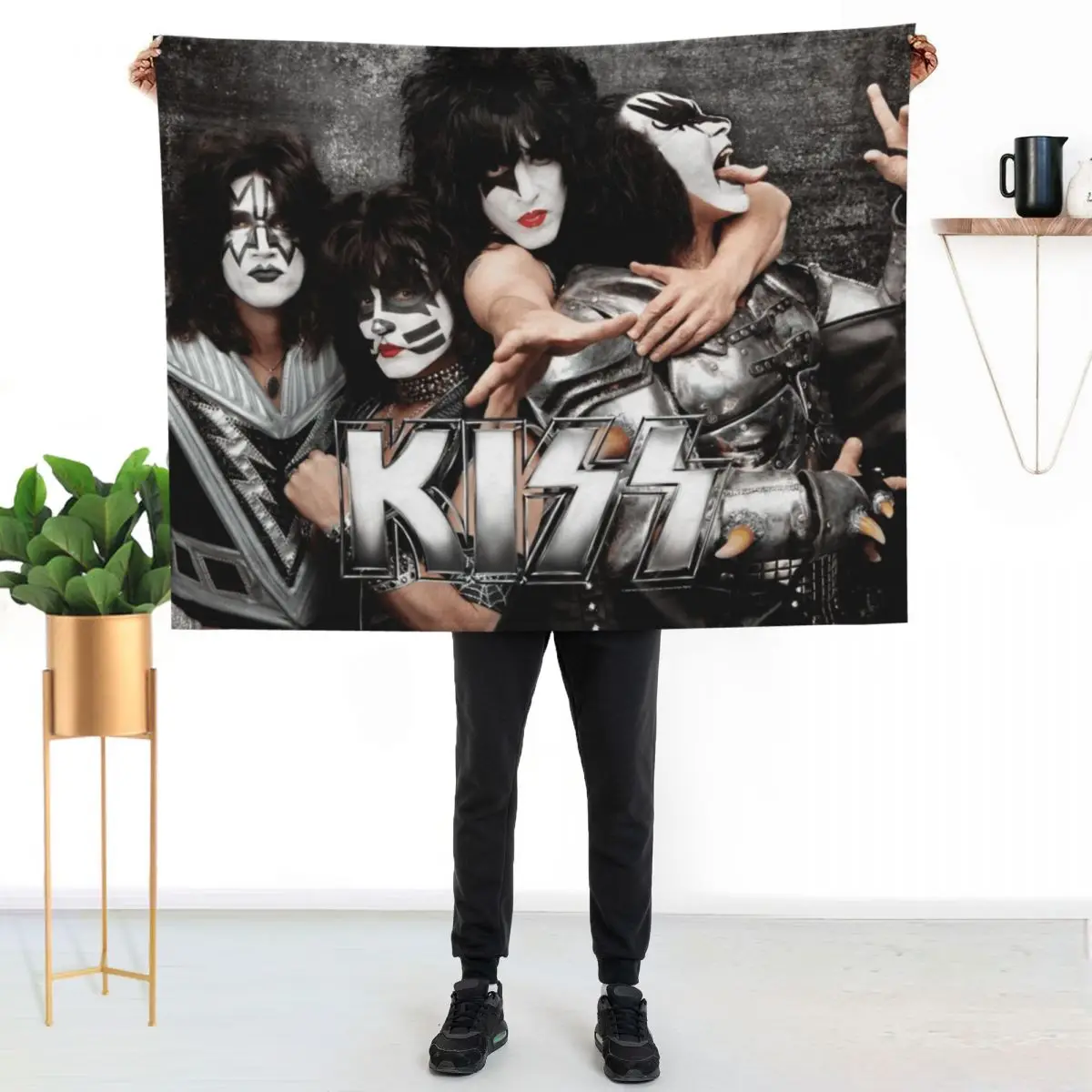 KISS grey look up close Throw Blanket Flannel Fabric Multi-Purpose Polar Kid'S Luxury St manga Blankets