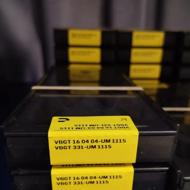 

Hard alloy cutting blades VBGT160404-UM 1115