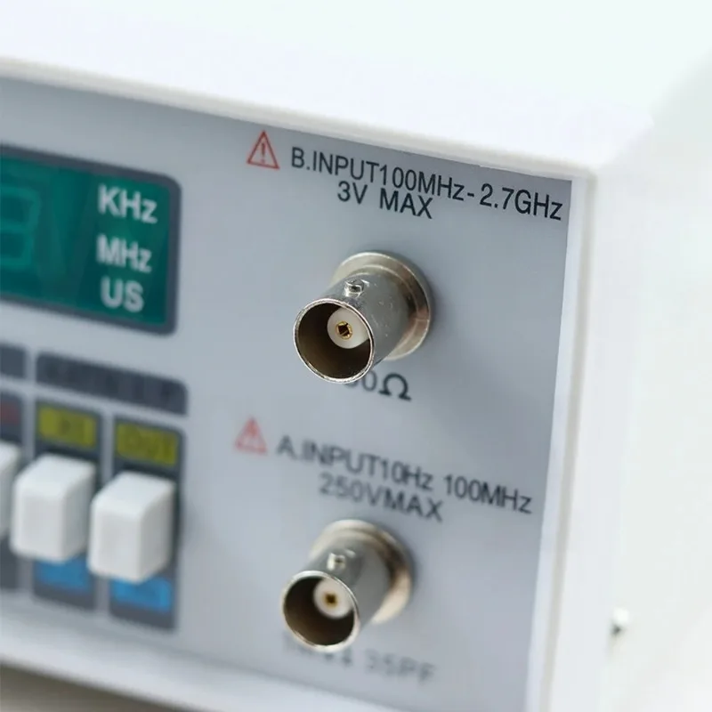 LED Digital Precision Frequency Meter Tester TFC-2700L Frequency Counter A/B Channel Sensitivity 20mVrms Stability ±3 * 10-9s