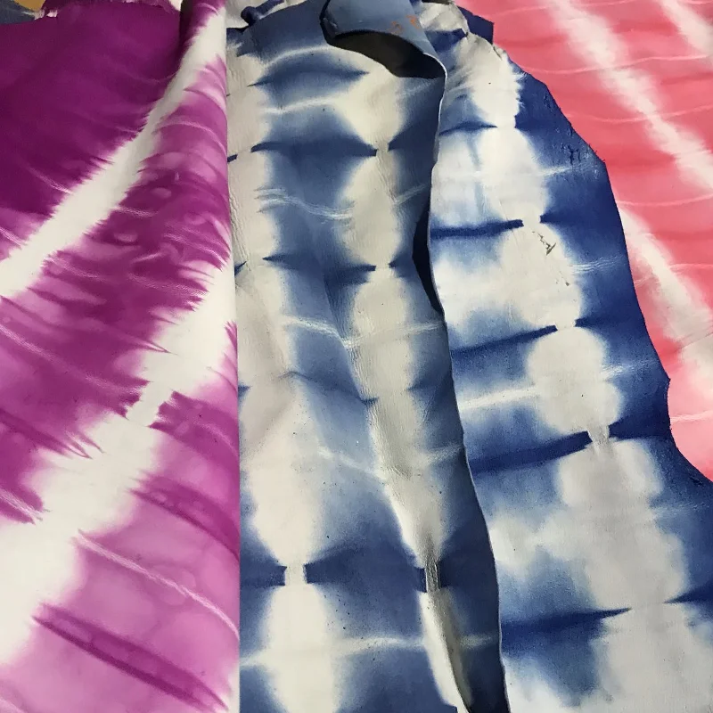 Handmade tie-dye top layer goatskin is thick0.4mm Average3-4SF. Colorful ethnic style Random delivery