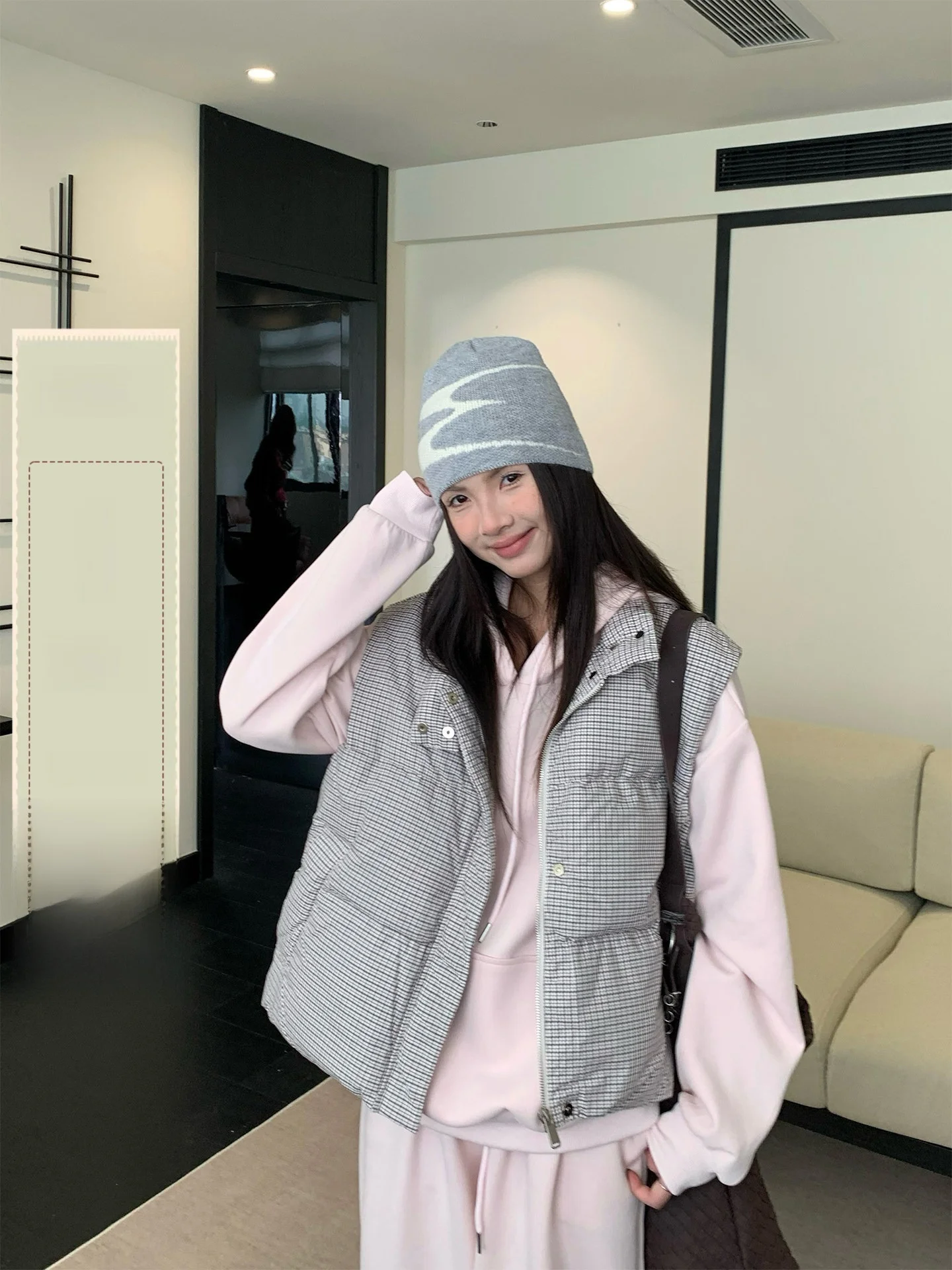 

Зимний утепленный повседневный женский жилет свободного кроя без рукавов, верхняя одежда в клетку с воротником-стойкой, теплый и стильный