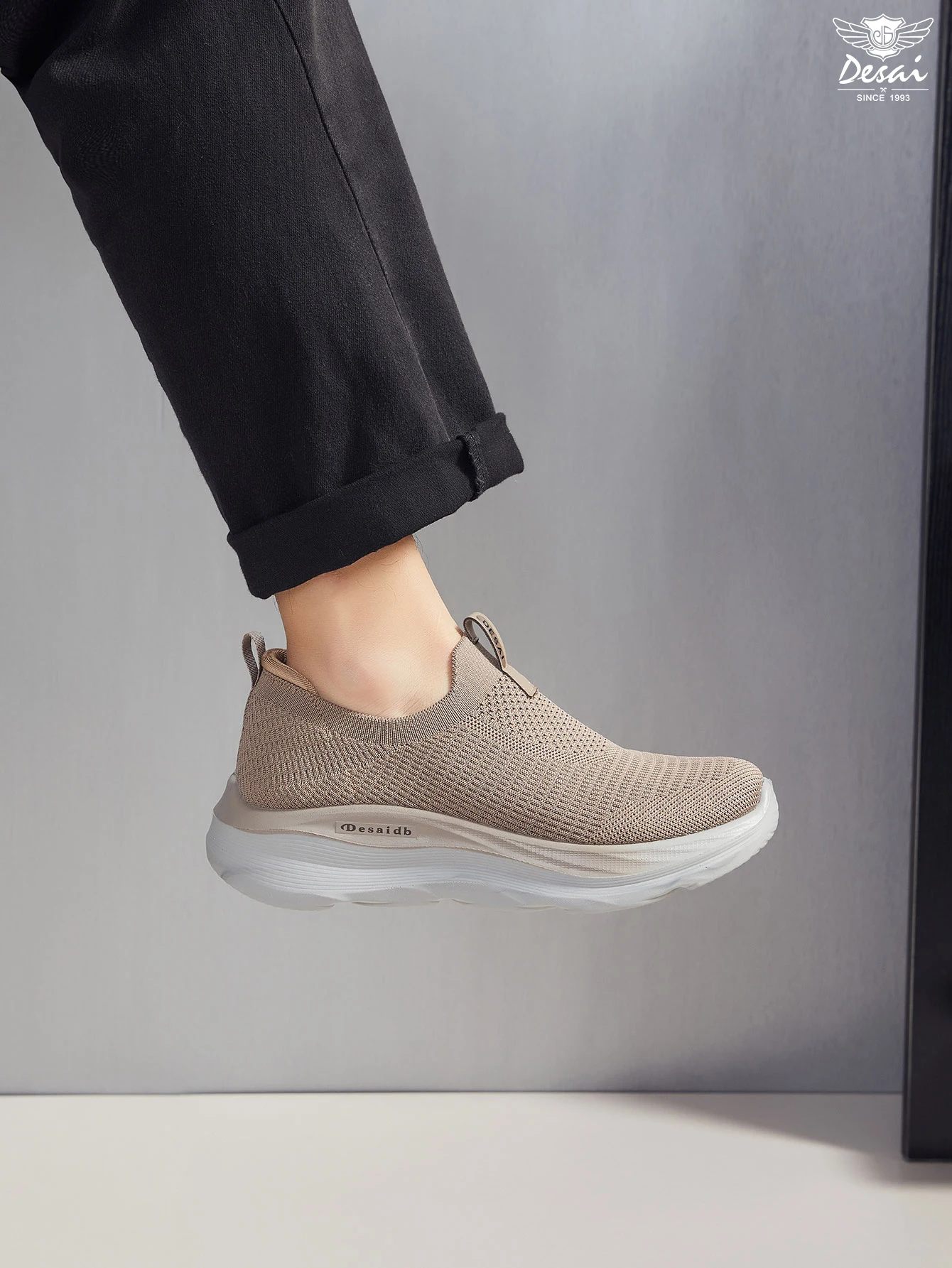 Desai Herren-Slipper mit breiter Passform, gestrickt, leichte Komfortschuhe für den täglichen Gebrauch. – Detail 3