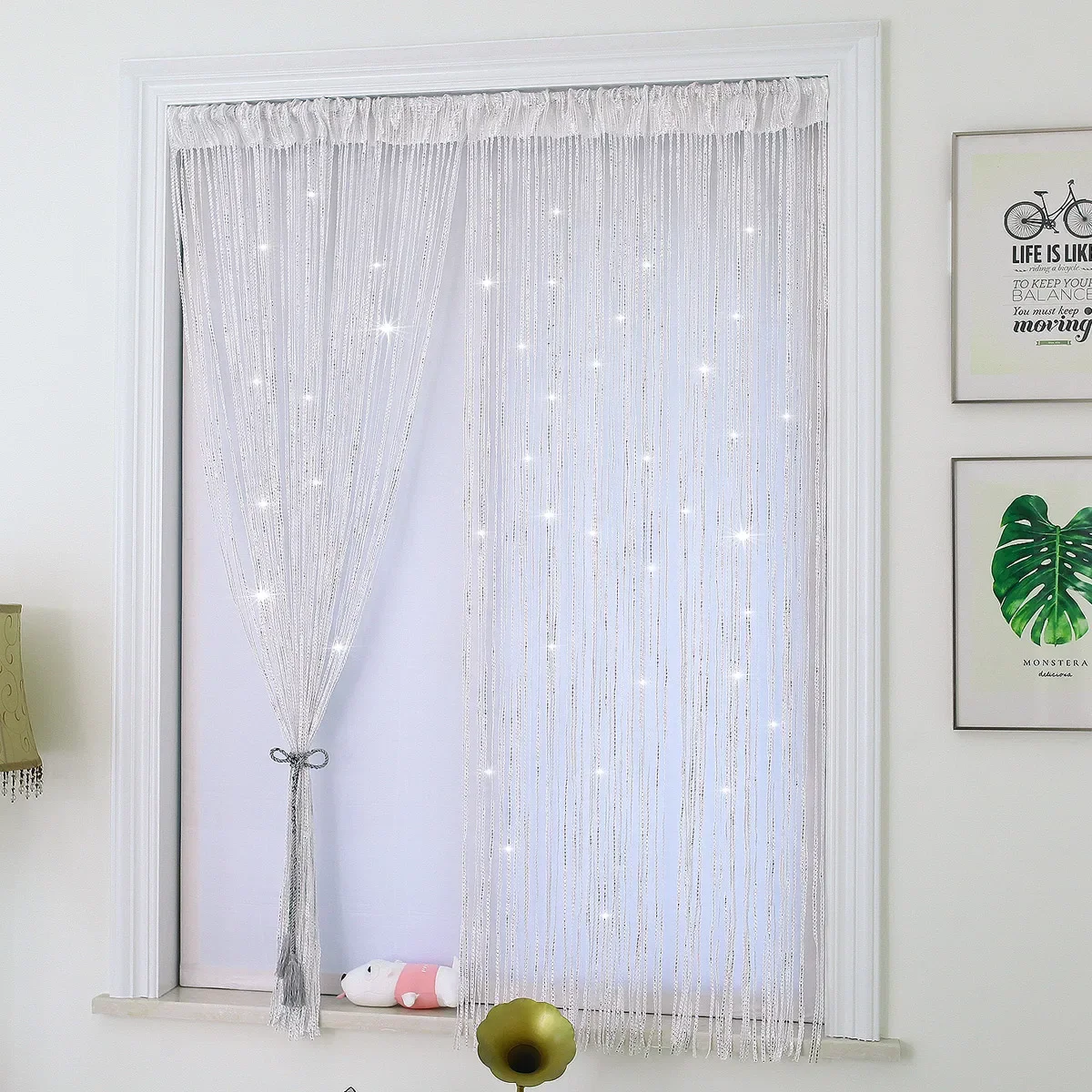 1 Piece Silver Thread Glitter Rope Curtain Bead Decoration Room, Partition Beads Tassel Polyester Fabric Curtain for Living Room.