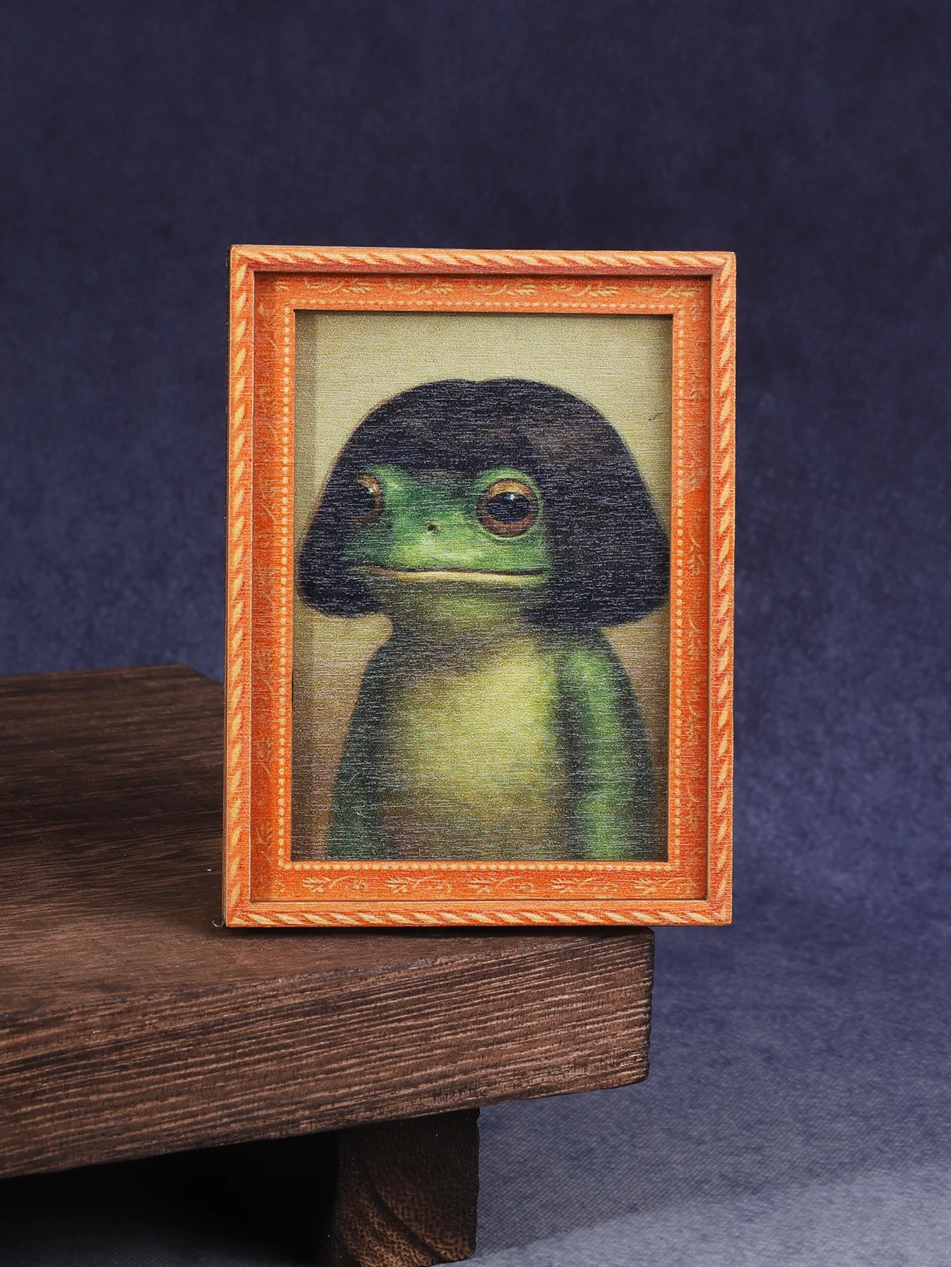 Mini-Holzrahmen-Kühlschrankmagnet mit Froschmotiv, lustiger grüner Frosch im Haarschnitt-Stil, moderne Küchendekoration, langlebige Kühlschrankverzierung.