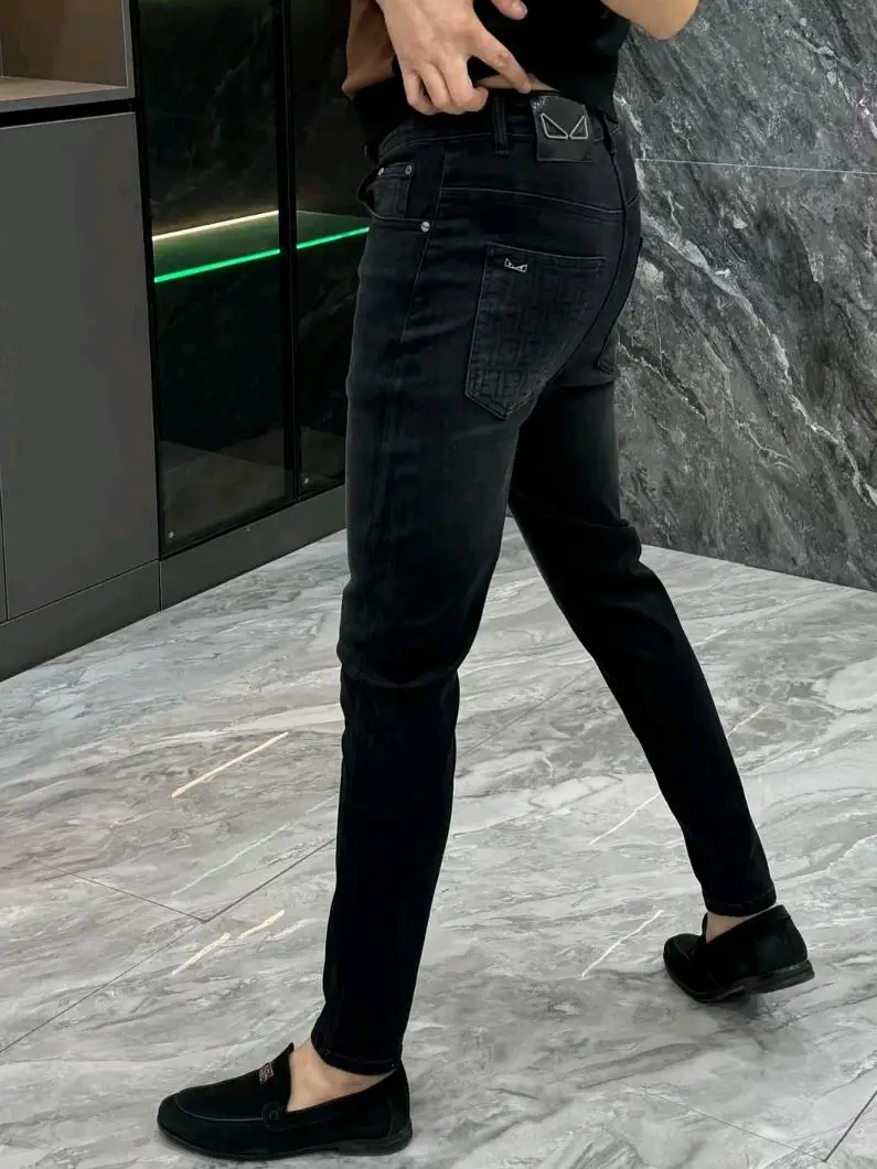 

Высококачественные модные мужские джинсы премиум-класса, легкие универсальные слипоны, весна-осень, новое поступление, длинные длинные джинсы со средней талией...