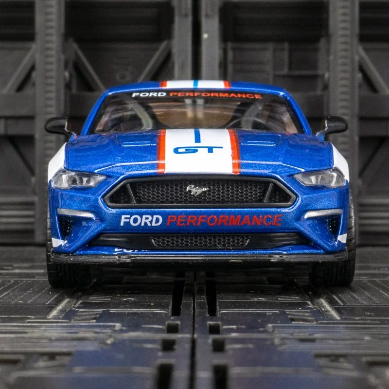 جديد محاكاة موستانج Gt لاتيه سبيكة سيارة نموذج قوة العودة الصوت والضوء سيارة رياضية للأطفال سيارات لعبة سيارة الديكور هدية