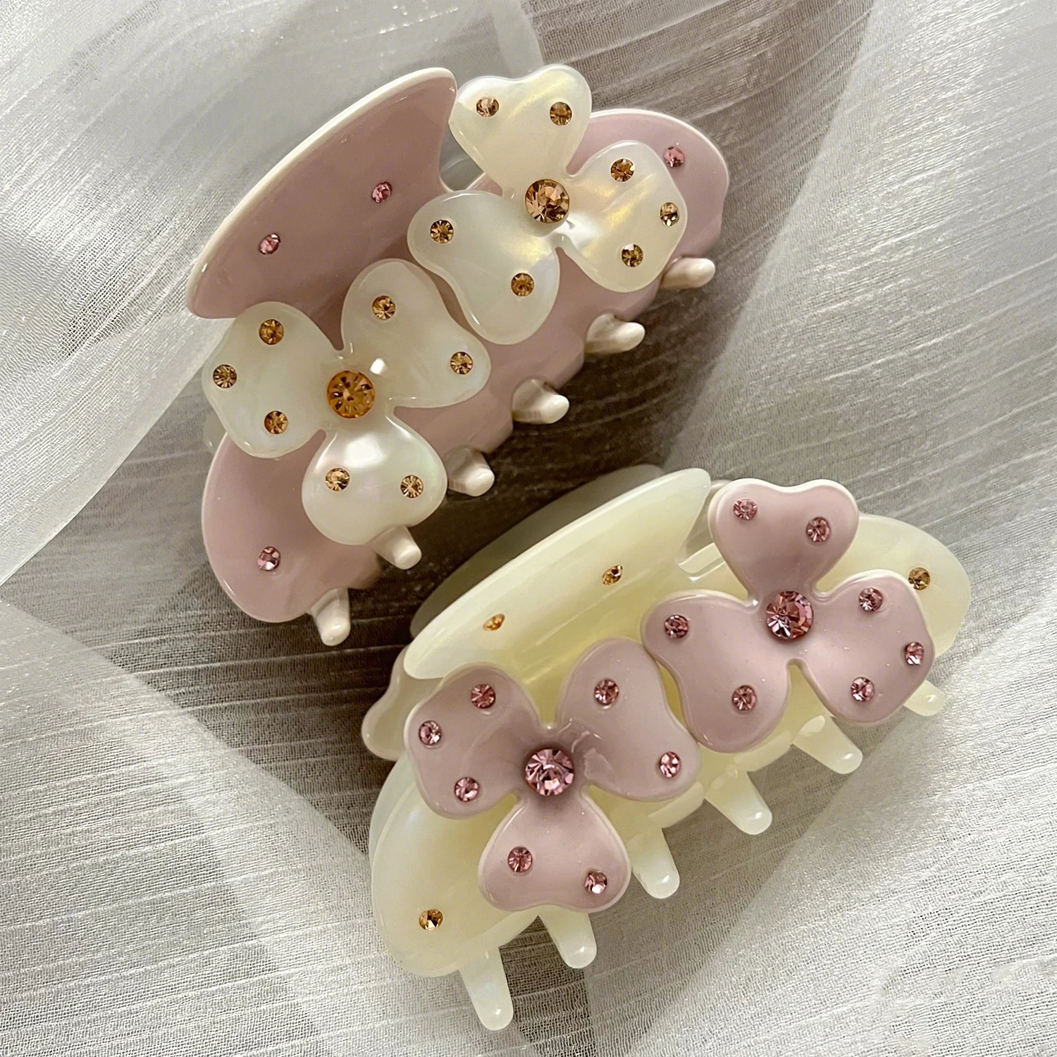 

BYL New Sweet Pink Flower Hair Clips Acetate Claw Clips French Creamy Color High-quality Popular Shark Clips Hair Accessories