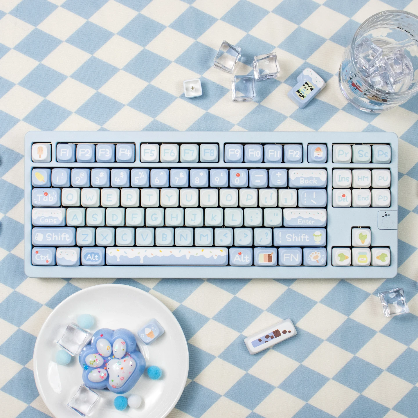 

Blue MOA Keycaps Dye-Sublimation PBT Keycaps 140 Keys Iced-Cream theme Round Cute key caps For MX Mechanical Keyboards Alice 7u