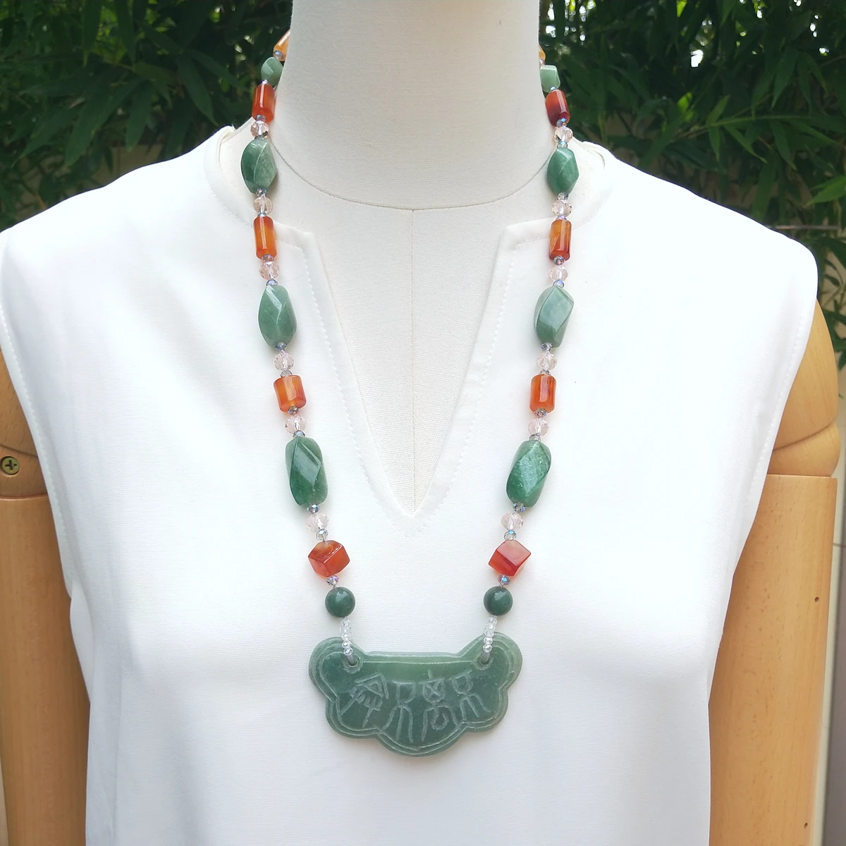 Lii Ji Real Stone Mutil Color Agate Crystal Green Aventurine Pendant Good Luck Necklace 60cm Stock Sale Women Jewelry Gift