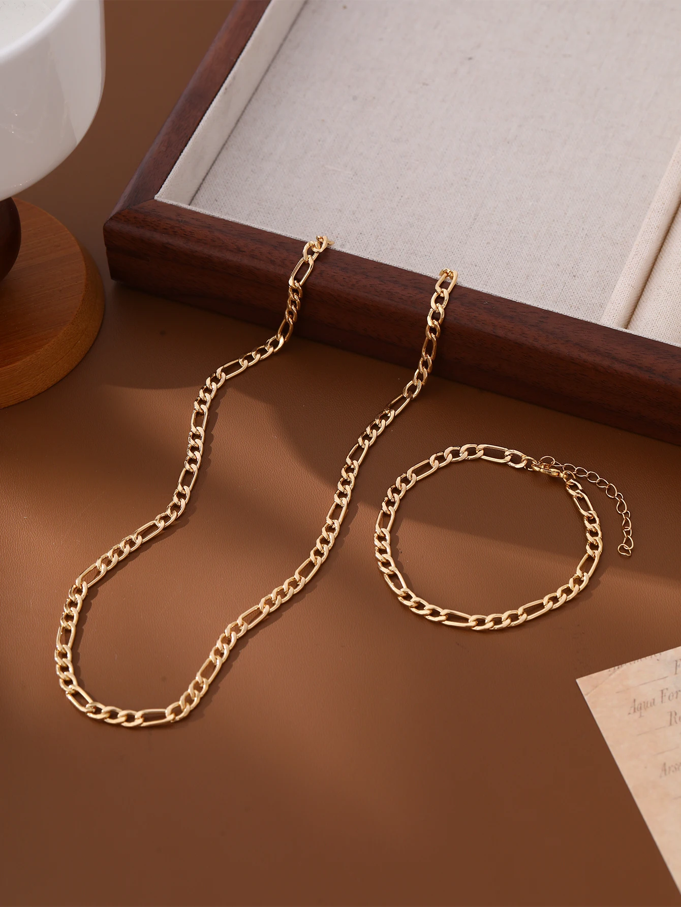 

Trend New Style Women Bracelet Necklace Set Vacation Party Concert Shopping Gift Niche Fashion Versatile Simple Daily Necklace