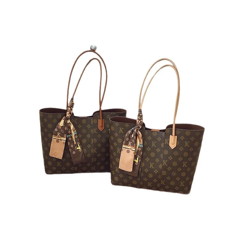 2025 Fall Winter Luxe Tote Bag, Spacious Commuter Purse for Women, Elegant Crossbody Bag, Minimalist Day-to-Night Tote, Textured