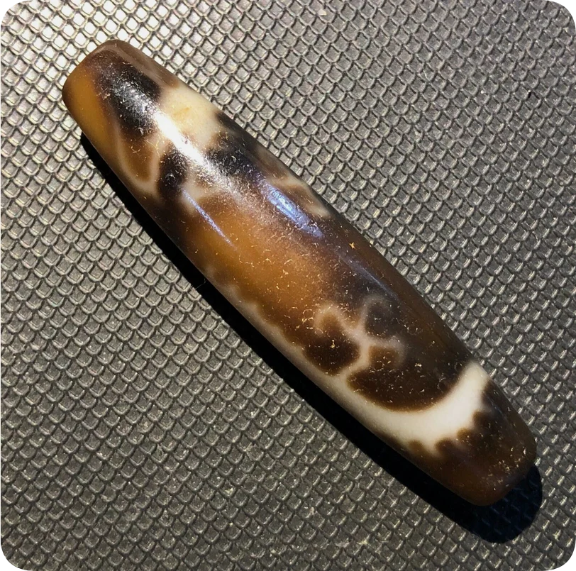 Rare Magic Tibetan Old Agate Ivory Color dragon totem dZi Bead 14*57mm