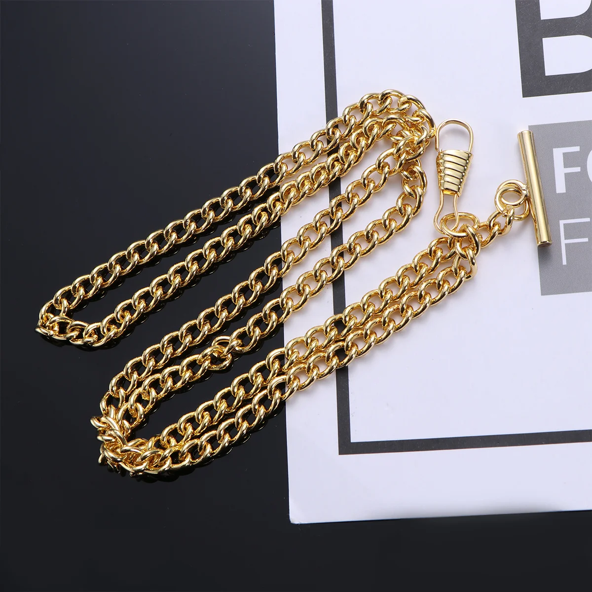 Catena per orologio da tasca in metallo retrò Portachiavi con catena per cintura Jean durevole dorato Chiusura resistente Pratico supporto per orologio da tasca