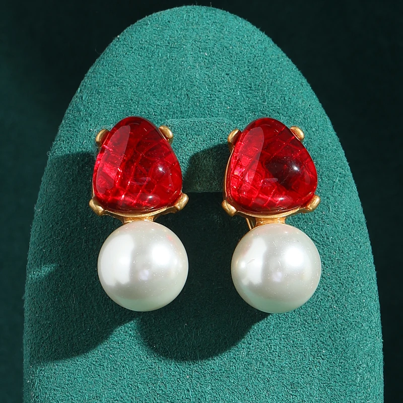 

Vintage Women Triangle Glass Red Drop Earrings Retro Pendant Large Pearl Designer Antique Gold Plated Wedding Bridesmaid Jewelry