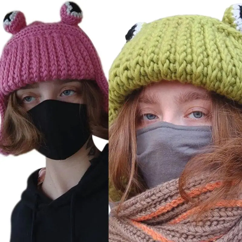 P88A Knit Bomber Hat Earflap Little Devil Hat Big Eye Beanie for Frog Eye Hat Trapper