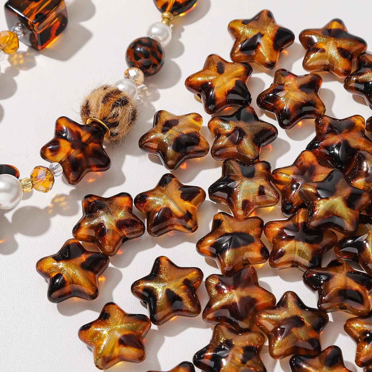 1-5pcs Vintage Amber Color Acrylic Beads Star Heart Butterfly Flower Shape Shapes Loose Beads For Jewelry Making DIY Bracelets N