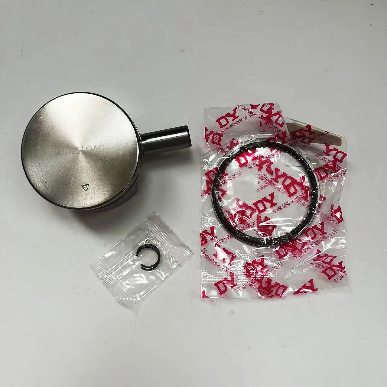 

Комплект поршневых колец 65 мм для генератора Ducar Dajiang DV150 DV160 150CC Zongshen NP150