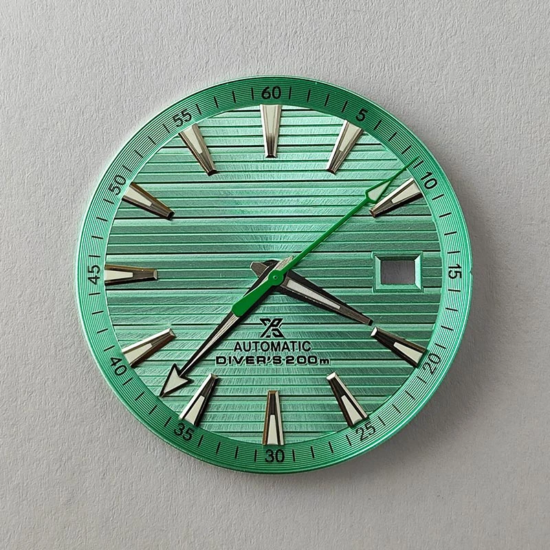 Accessorio per orologio modificato Quadrante letterale da 33,5 mm Bilancia per unghie con striscia verde che si illumina al buio adatta per movimento NH35/364R/7S