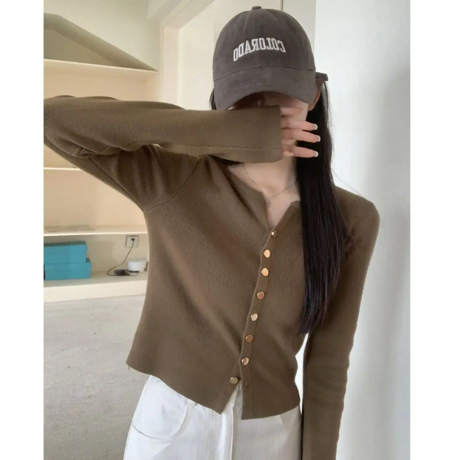 Chic Short Knitted Cardigan Women's Spring Autumn Korean Style Long Sleeve Fashion Golden Button Base Layer Short Top Sweater