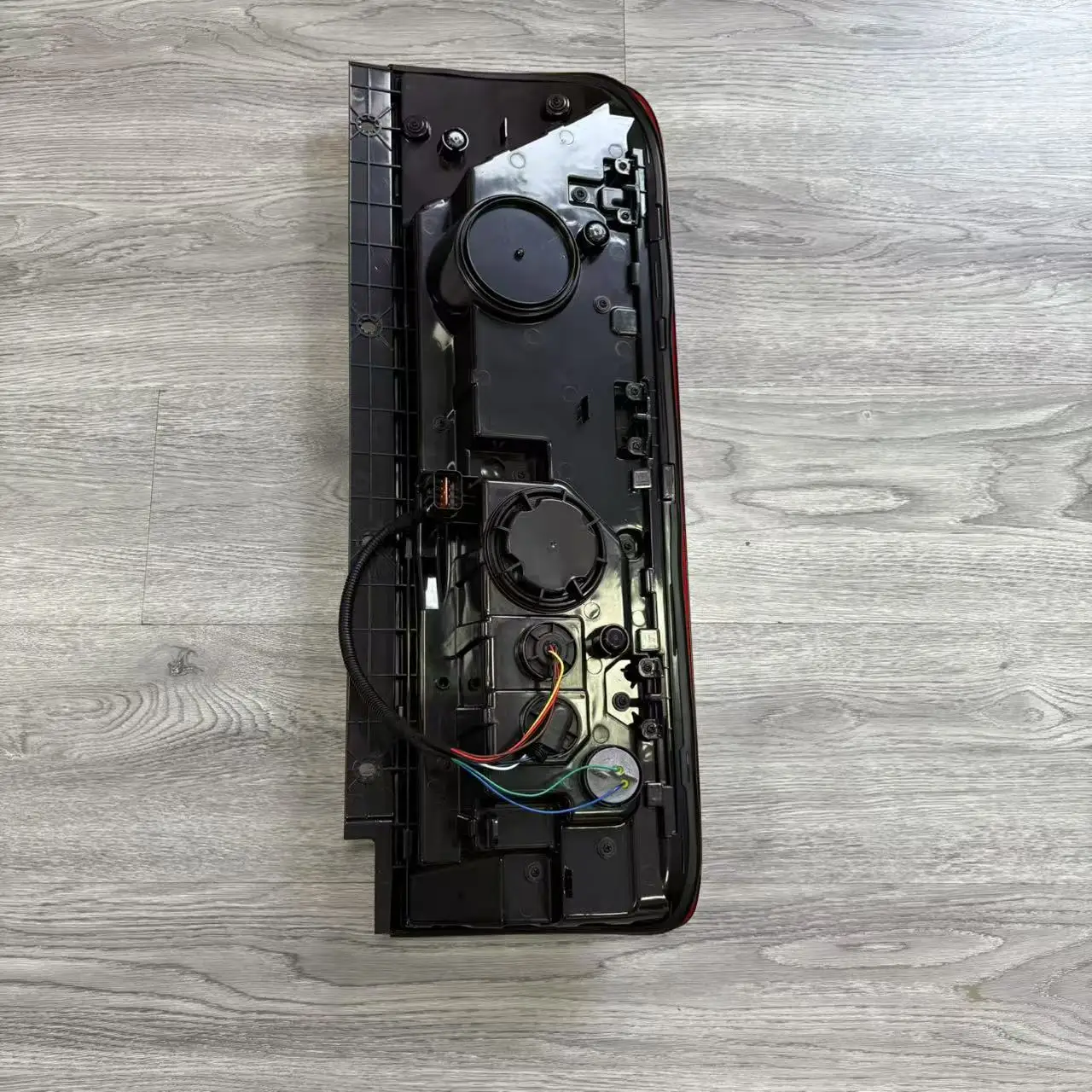 Hy-un-dai 24V Bus Tail Light عدسة مقاومة للماء لـ Coach & City Bus HL-W012