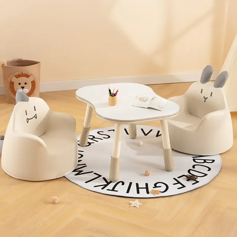 Il tavolino da gioco per bambini può essere sollevato e abbassato, tavolo per l'educazione precoce, tavolo giocattolo per arachidi